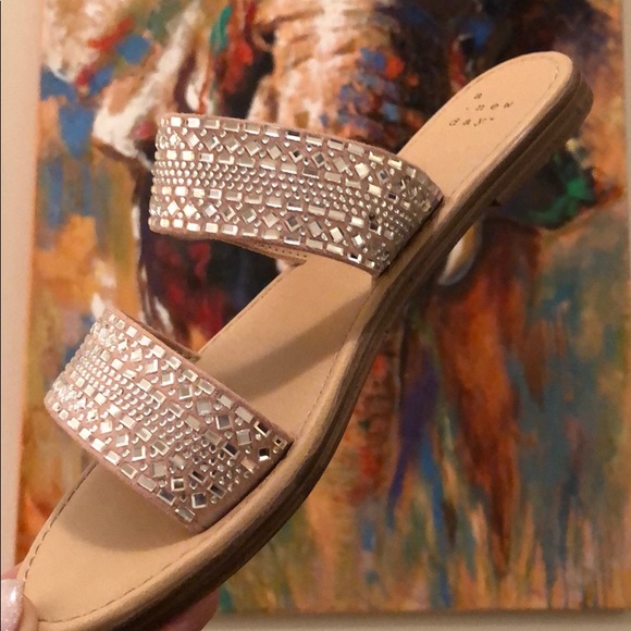 a new day Shoes - A New Day Flat (Like new)